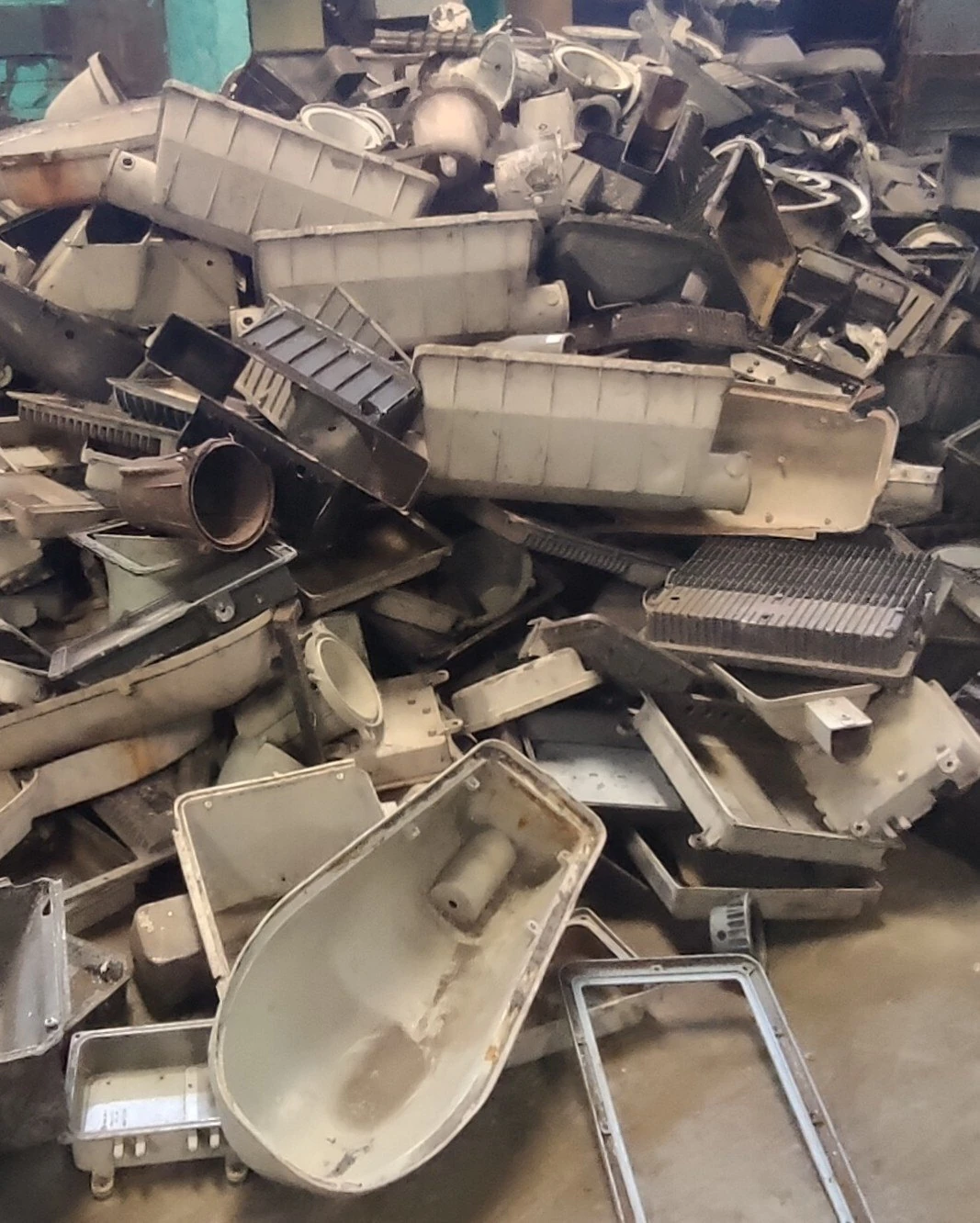 Electric Light Scrap Seller